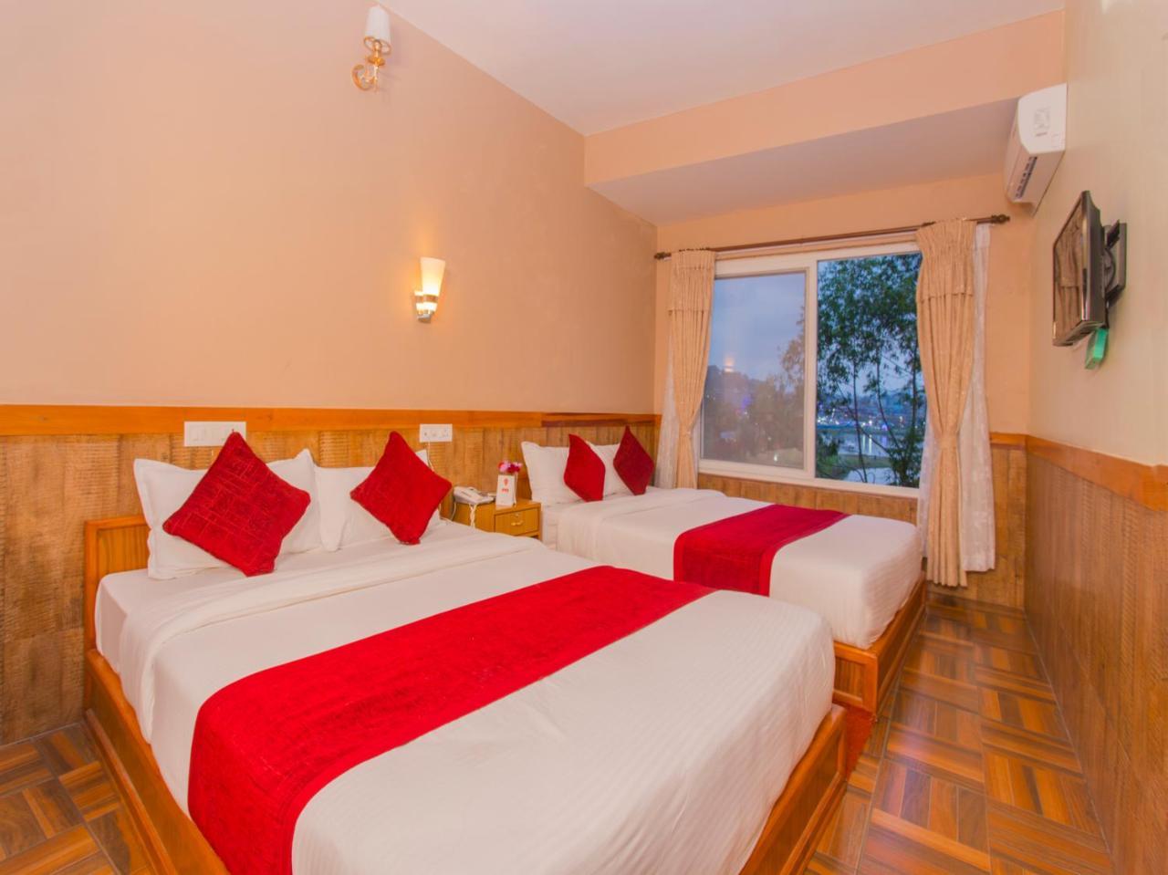 แกรนด์ ศิวาลัย โฮเต็ล แอนด์ เรสโตร Hotel โพคารา ภายนอก รูปภาพ