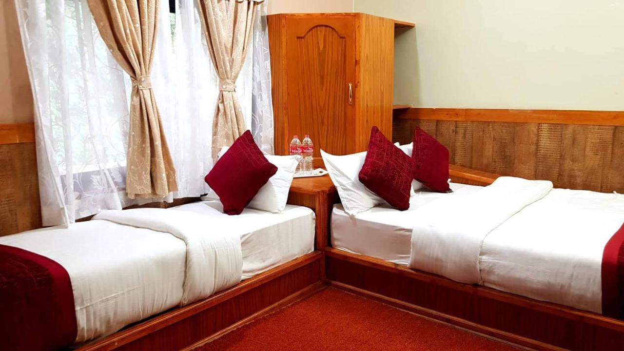 แกรนด์ ศิวาลัย โฮเต็ล แอนด์ เรสโตร Hotel โพคารา ภายนอก รูปภาพ