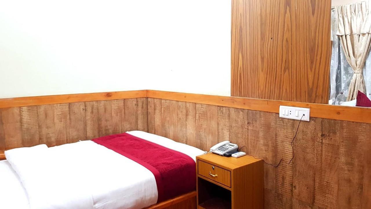 แกรนด์ ศิวาลัย โฮเต็ล แอนด์ เรสโตร Hotel โพคารา ภายนอก รูปภาพ